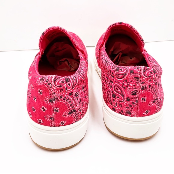 🆕{Steve Madden} Coulter Red Paisley Print Slip-On Sneakers - Picture 11 of 16